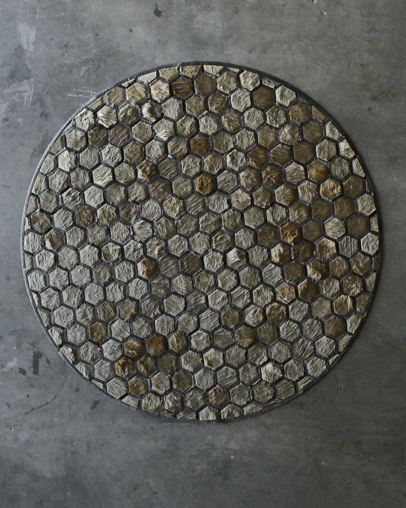 Moonglow / Hide Rug / 25381