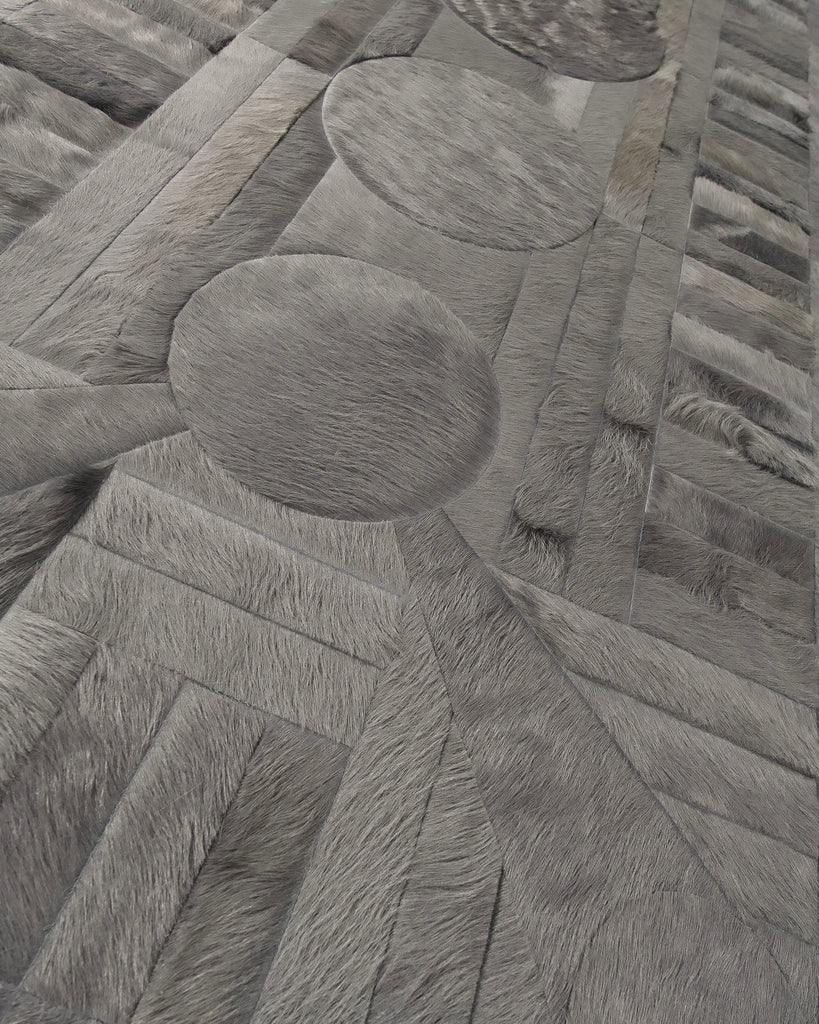 Atlas / Hide Rug / 01670