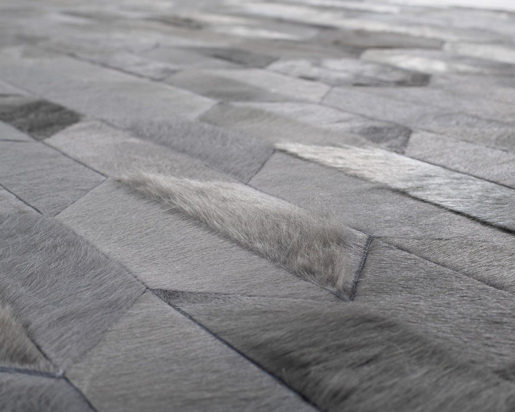 Quiver / Hide Rug / 23971
