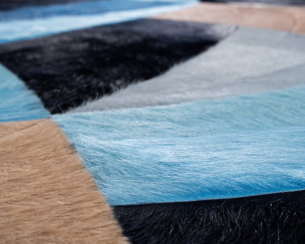 Luna / Hide Rug / 00265
