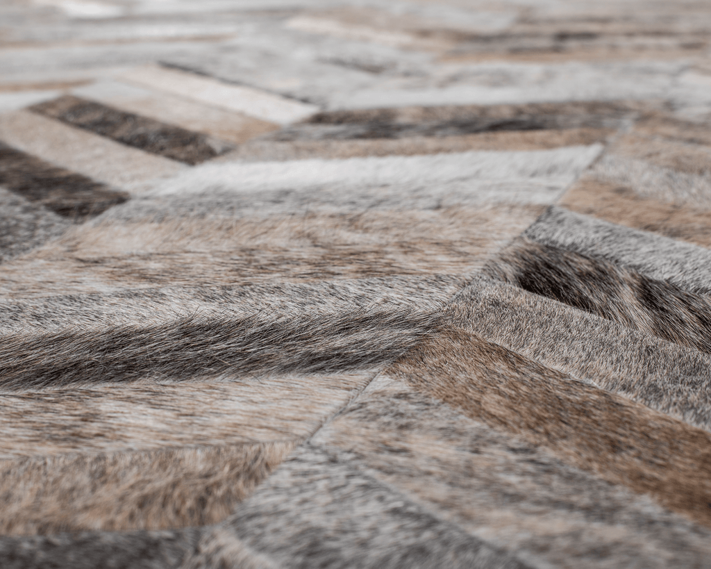 Mr Crowley / Hide Rug / 00646