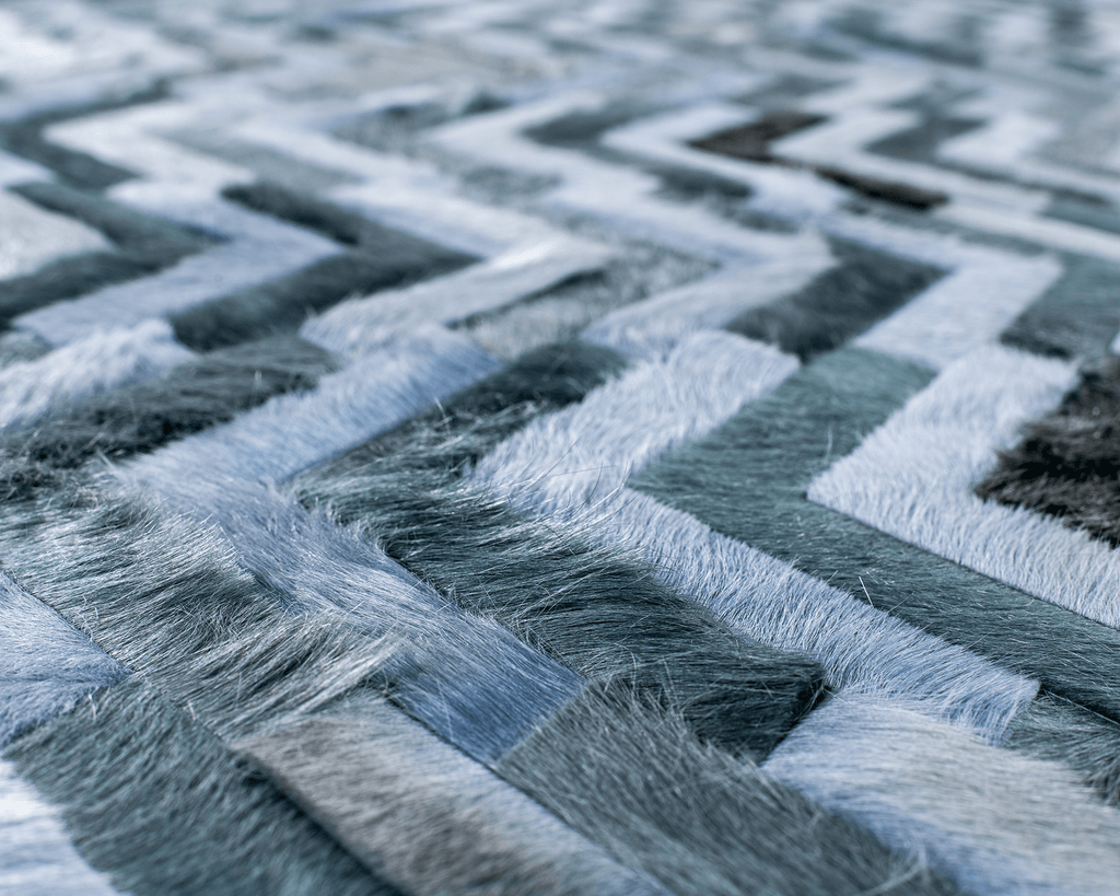 Reverb / Hide Rug / 00642