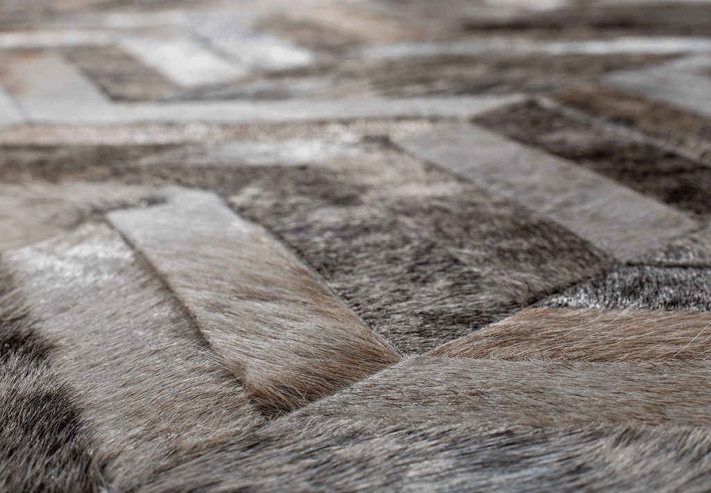 Mr Crowley / Hide Rug / 00646