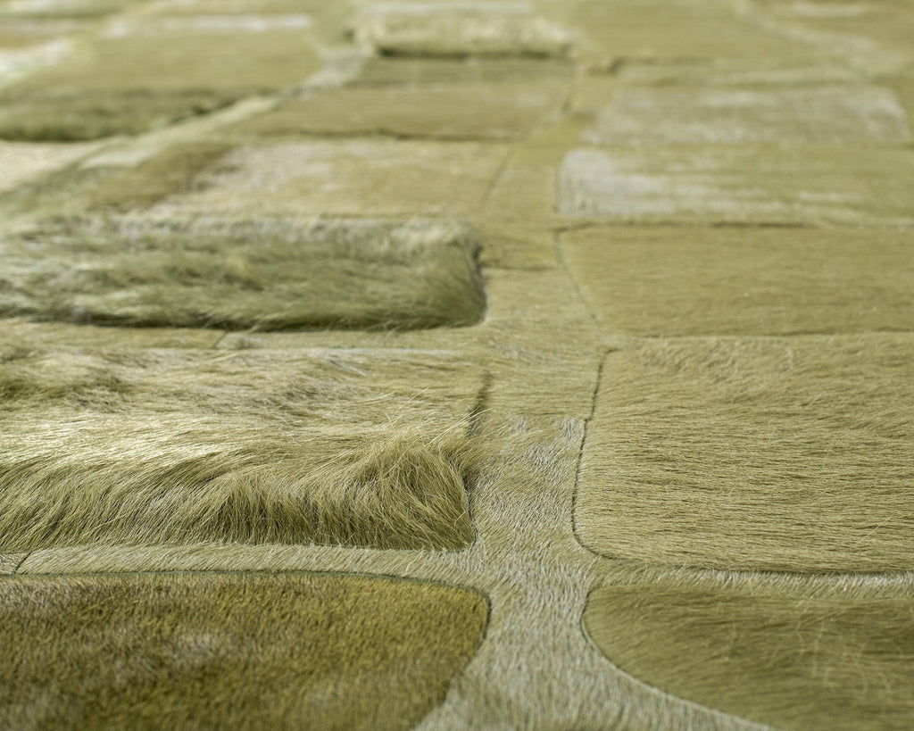 Croc / Hide Rug / 00645