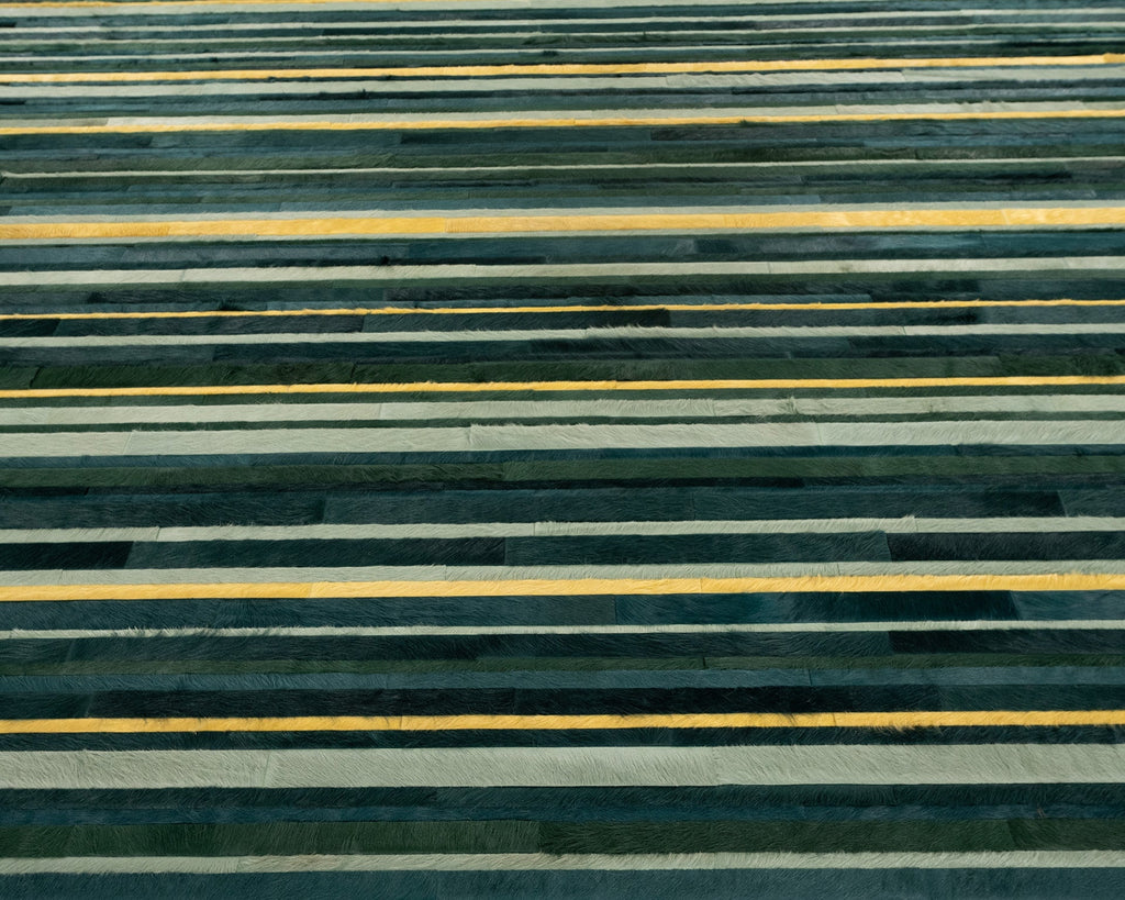 Jet Stream / Hide Rug / 00789