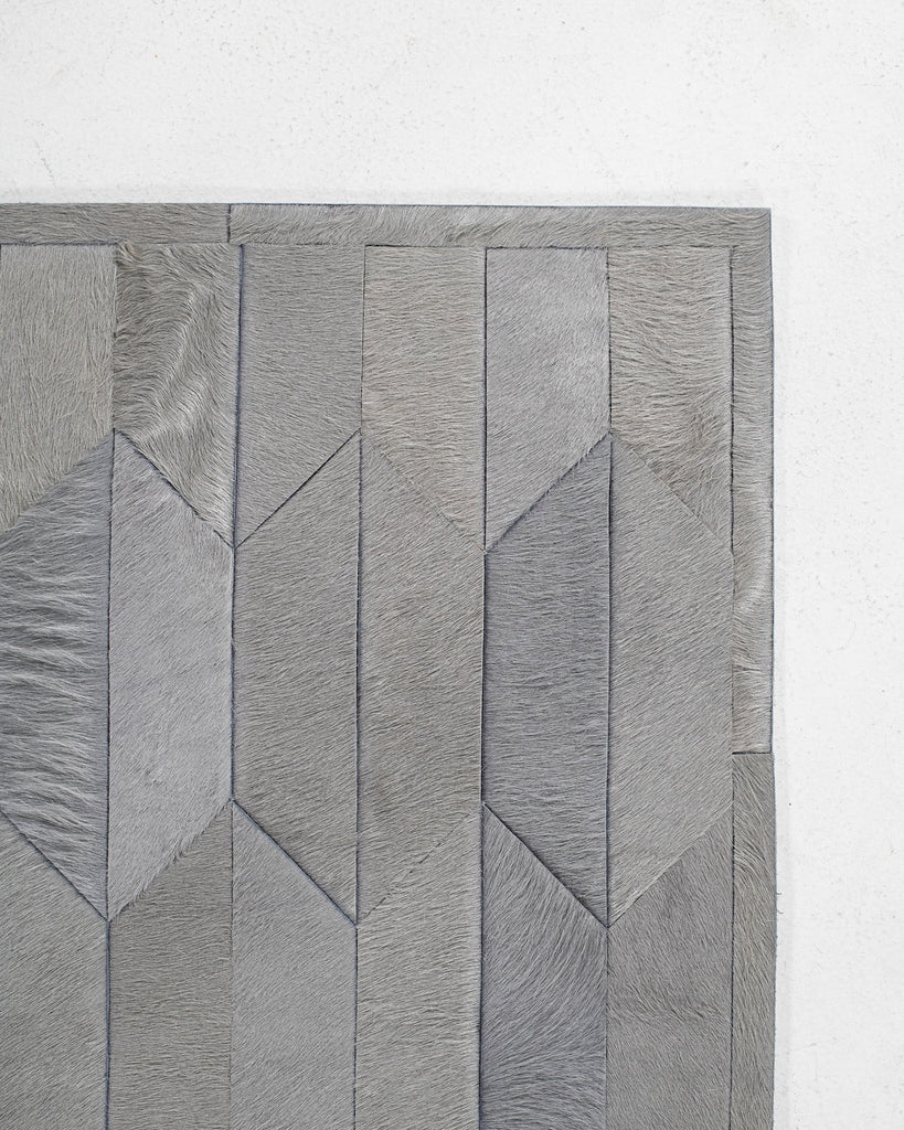 Quiver / Hide Rug / 23971