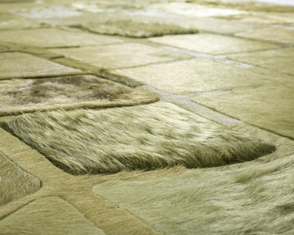 Croc / Hide Rug / 00645