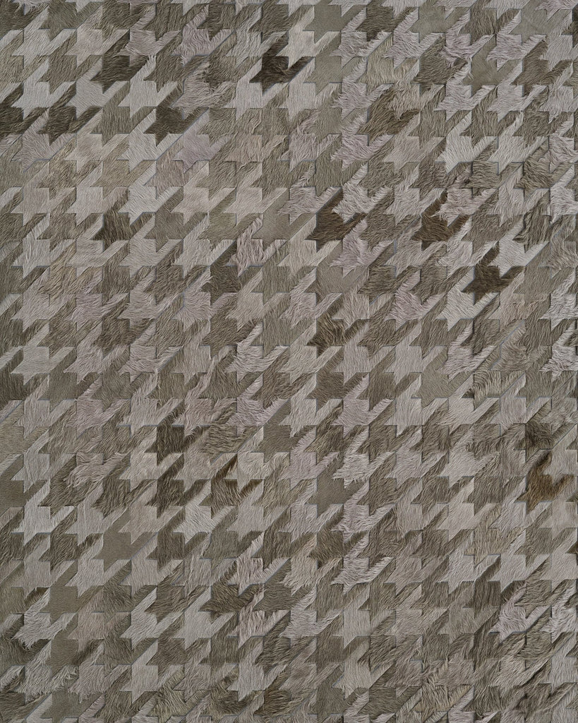 Black Dog / Hide Rug / 25707
