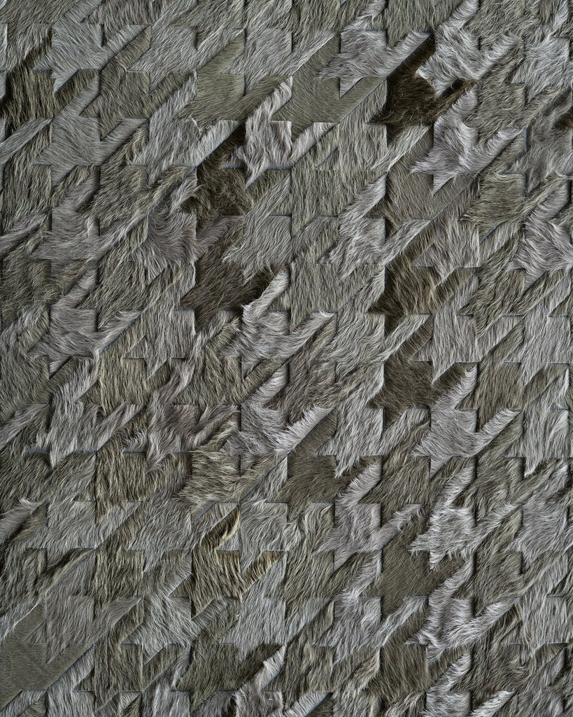 Black Dog / Hide Rug / 25707