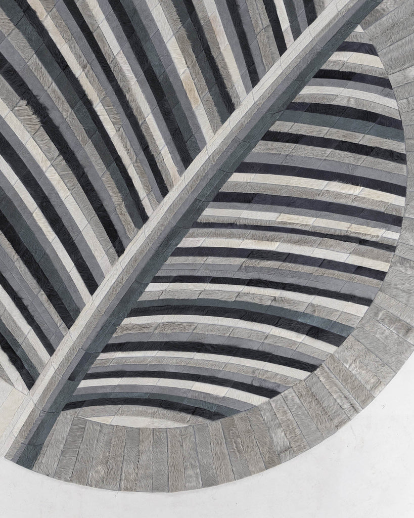 Biota / Hide Rug / 23302