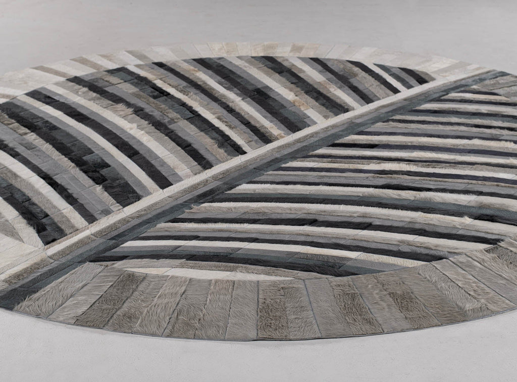 Biota / Hide Rug / 23302