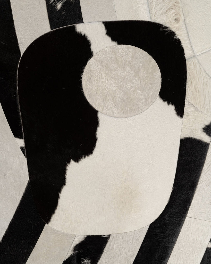 Mika / Hide Rug / 00854