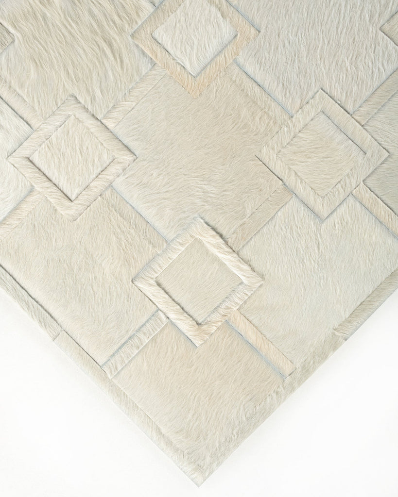 Glamorous / Hide Rug / 00611