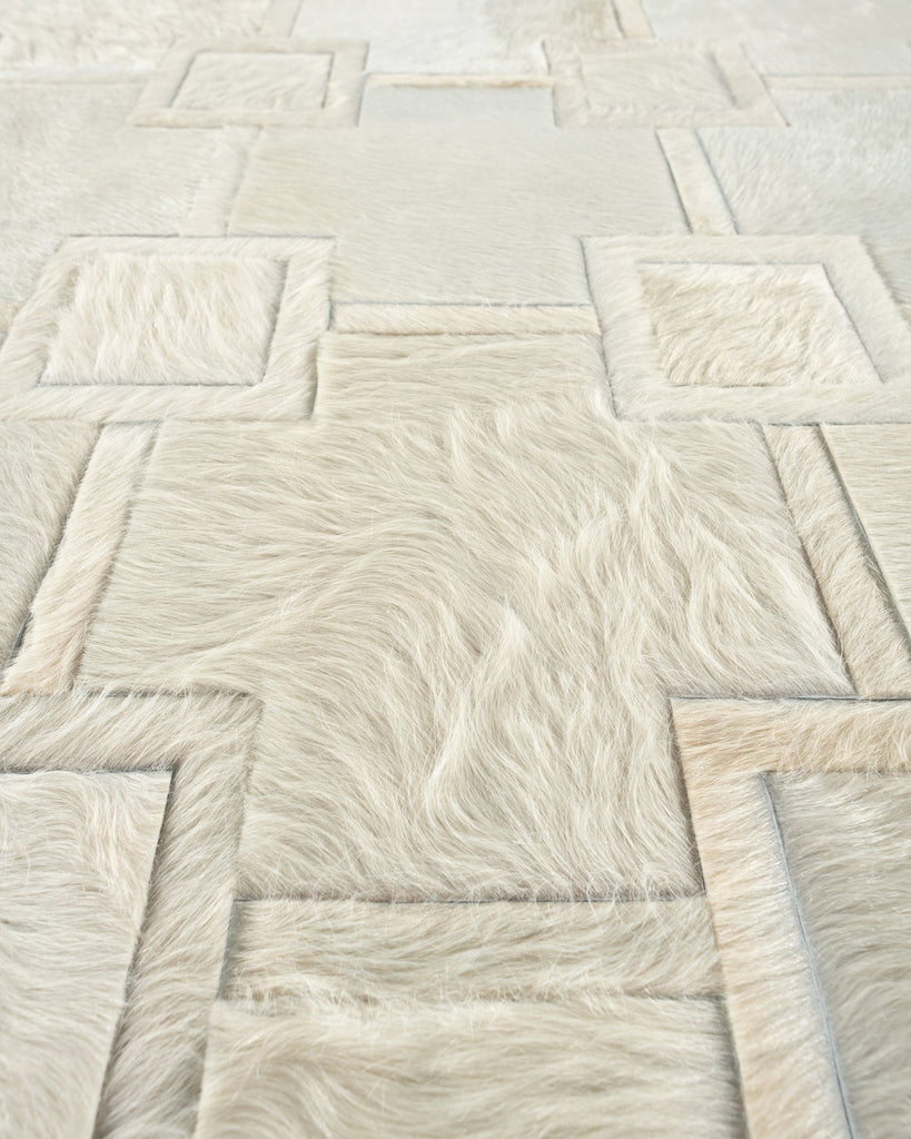Glamorous / Hide Rug / 00611