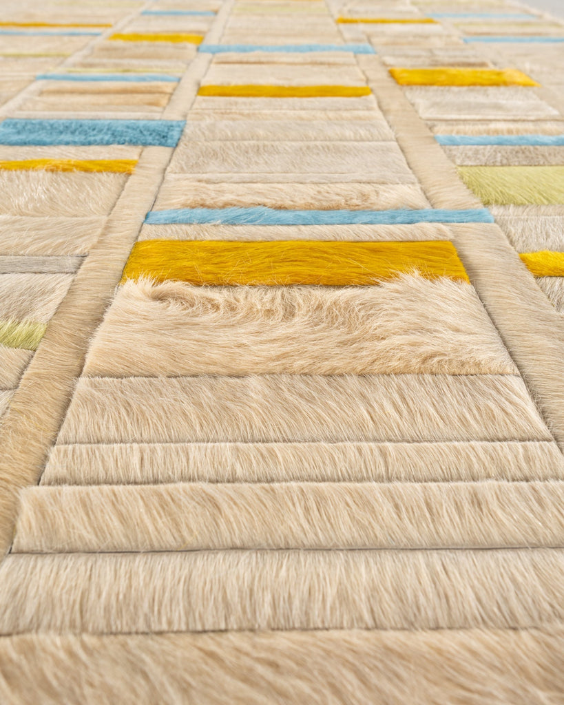 Four Seasons / Hide Rug / 18425