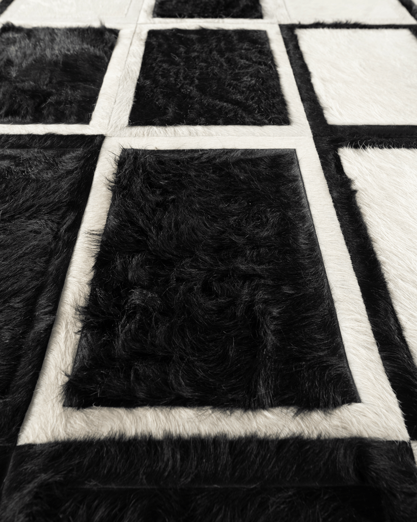Promenade / Hide Rug / 21396