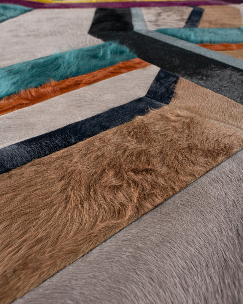Vertigo / Hide Rug / 19070