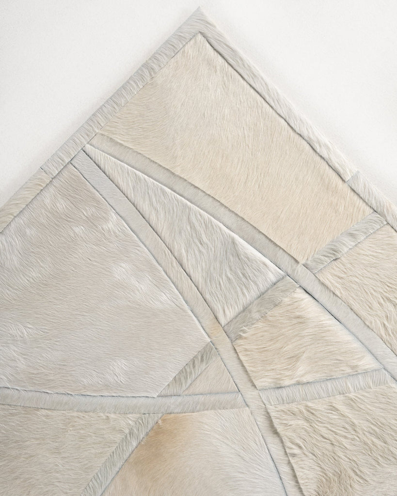 Silhouette / Hide Rug / 22600