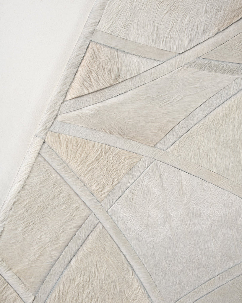 Silhouette / Hide Rug / 22600