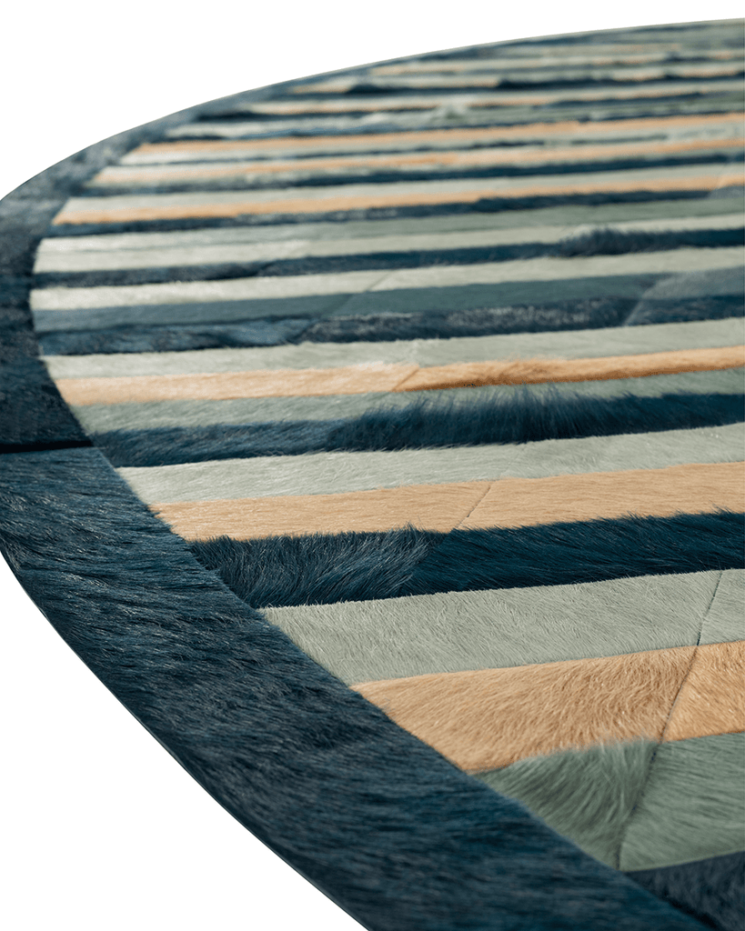 Biota / Hide Rug / 00974