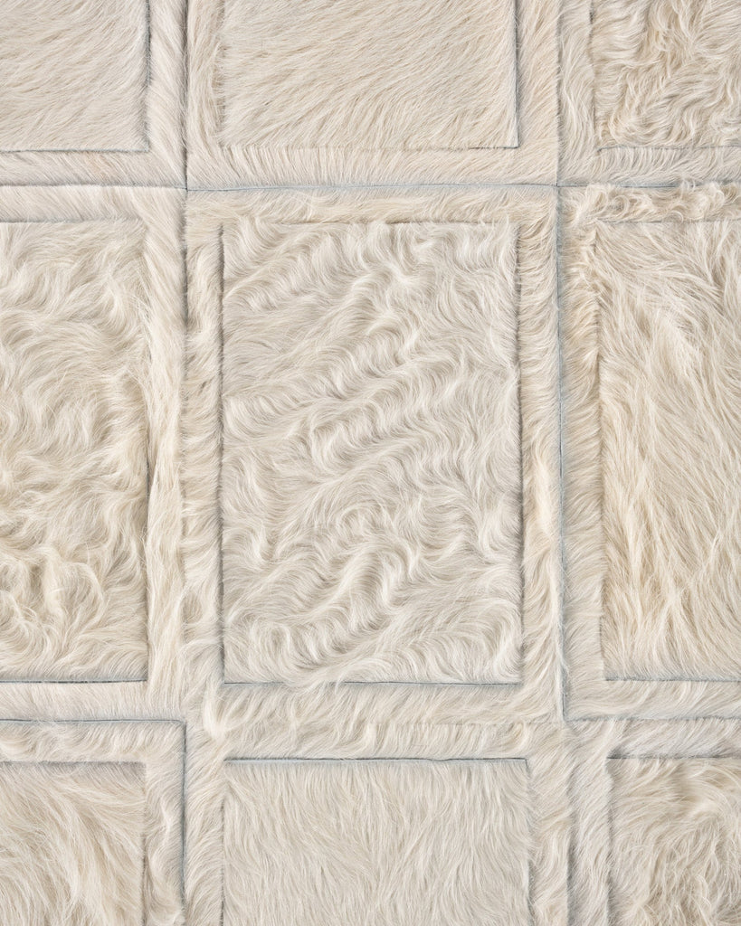 Promenade / Hide Rug / 22656