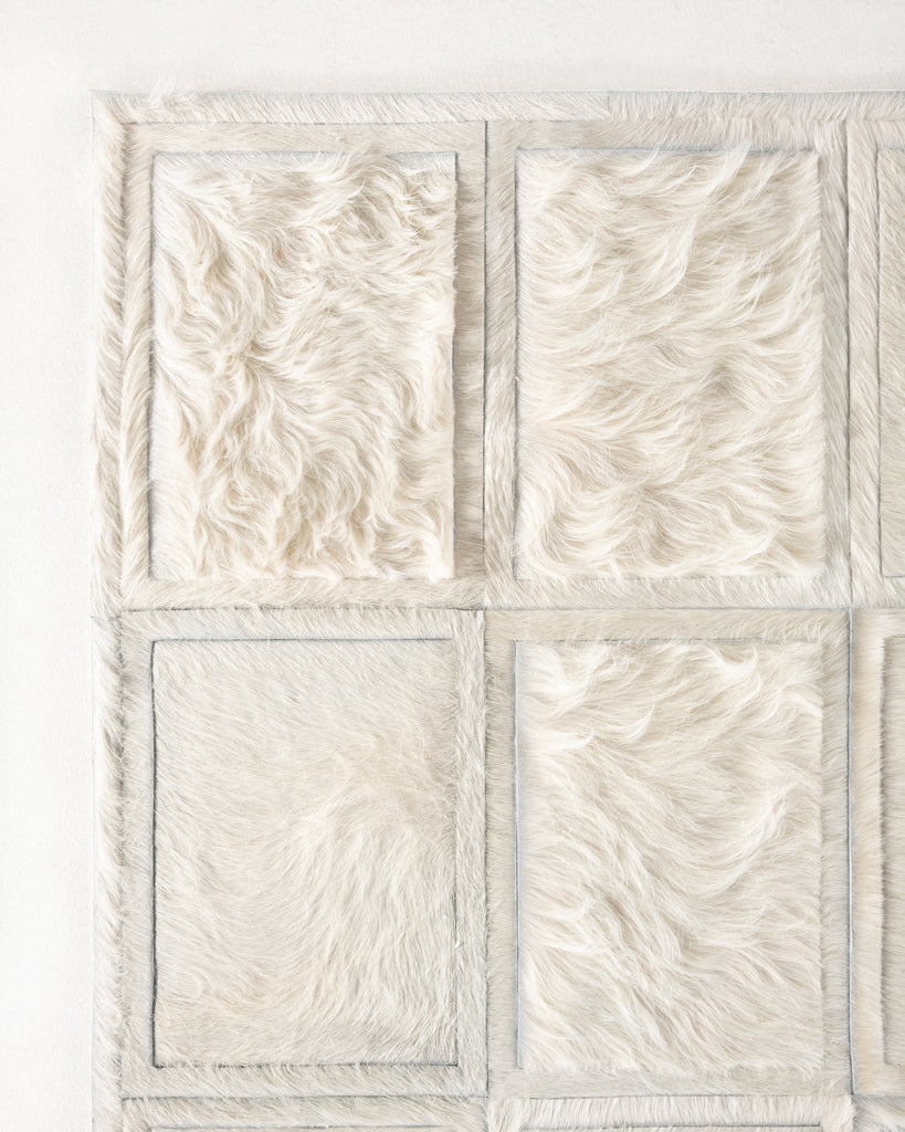 Promenade / Hide Rug / 22594