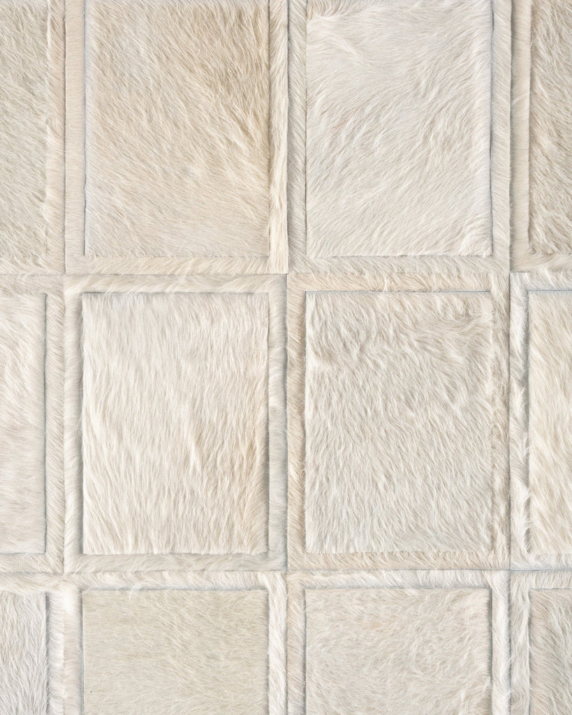 Promenade / Hide Rug / 22594