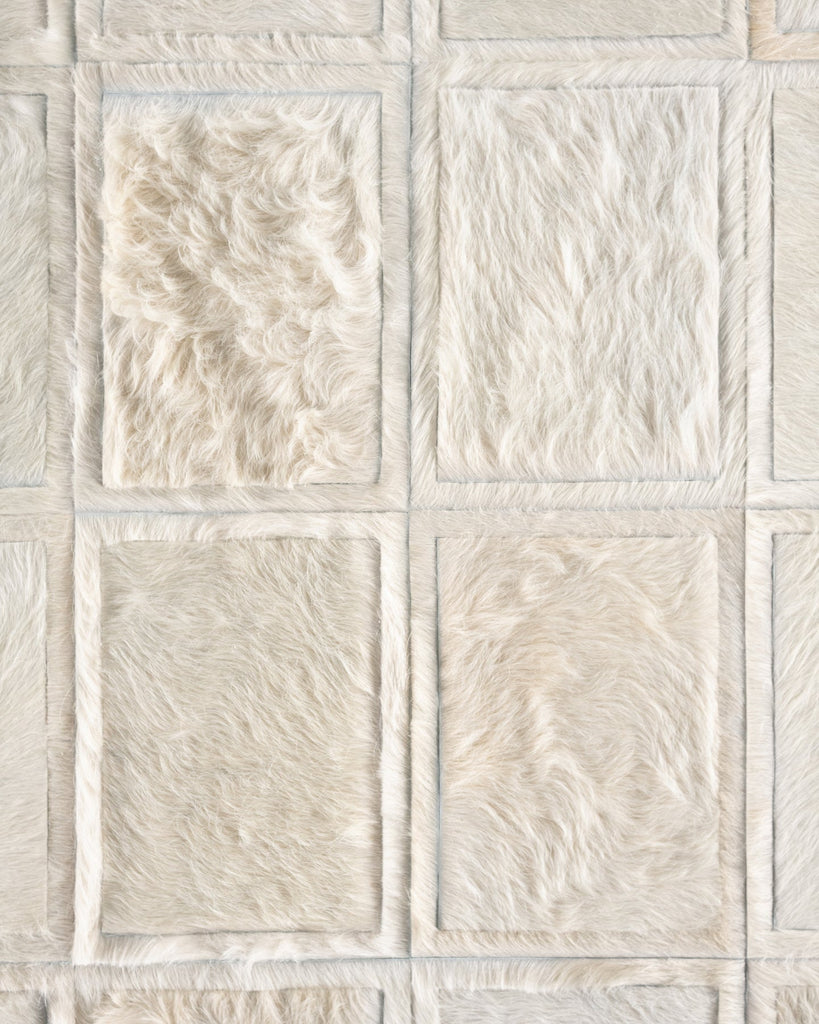 Promenade / Hide Rug / 22594