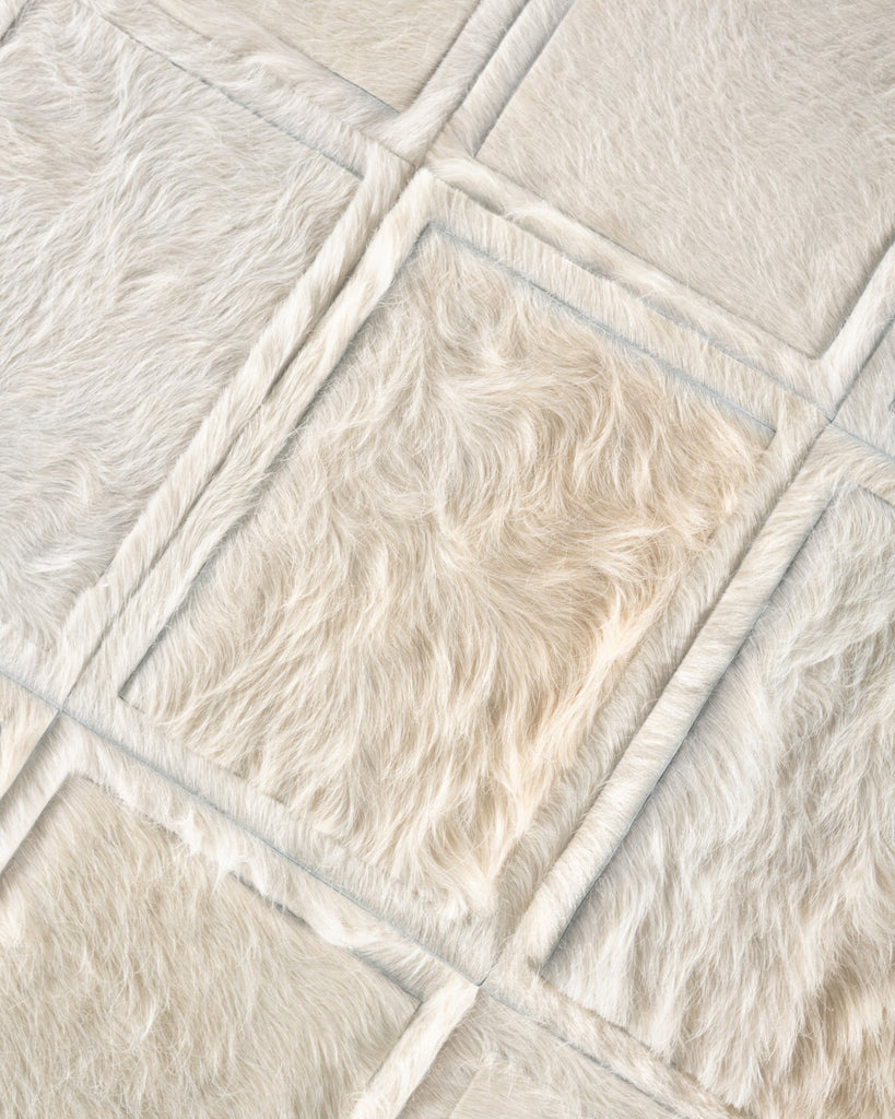 Promenade / Hide Rug / 22594