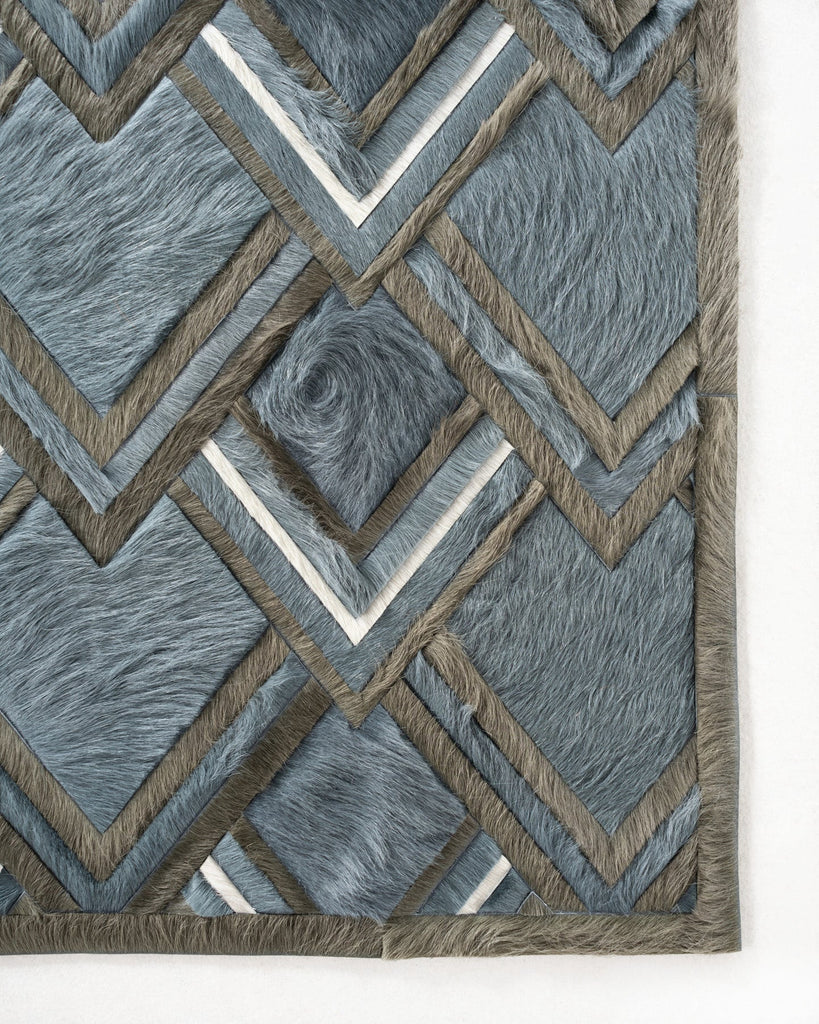 Caravan / Hide Rug / 20247