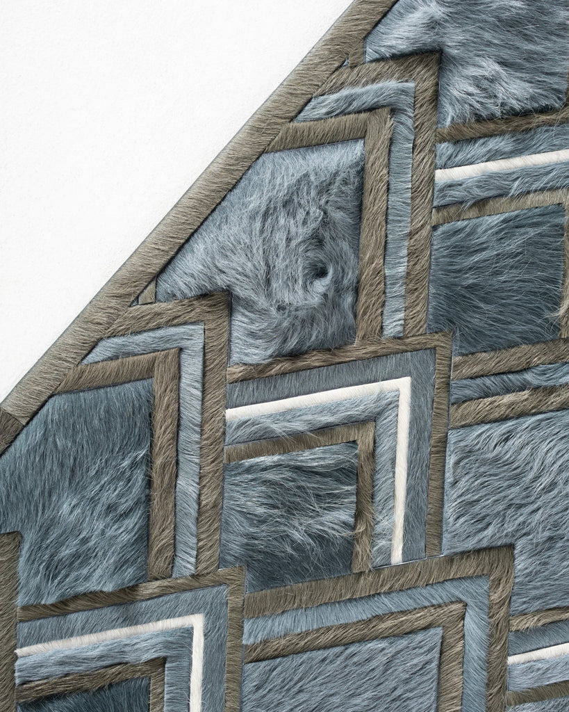 Caravan / Hide Rug / 20247