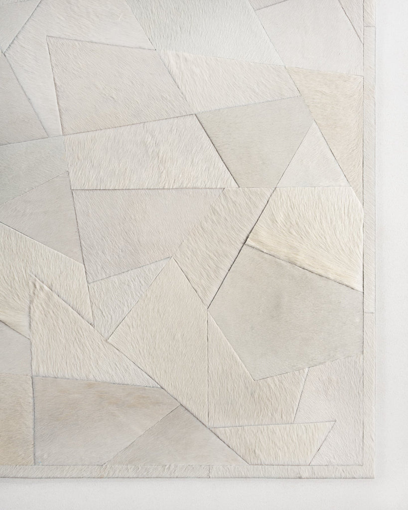 Broken / Hide Rug / 00613