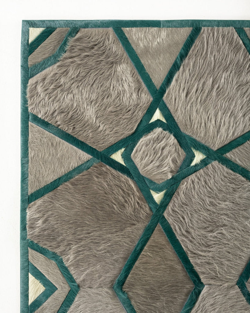 Guinevere / Hide Rug / 20435