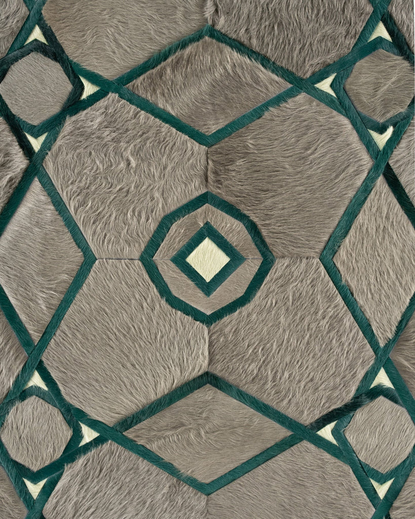 Guinevere / Hide Rug / 20435
