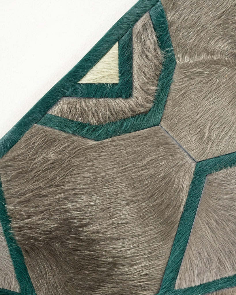 Guinevere / Hide Rug / 20435