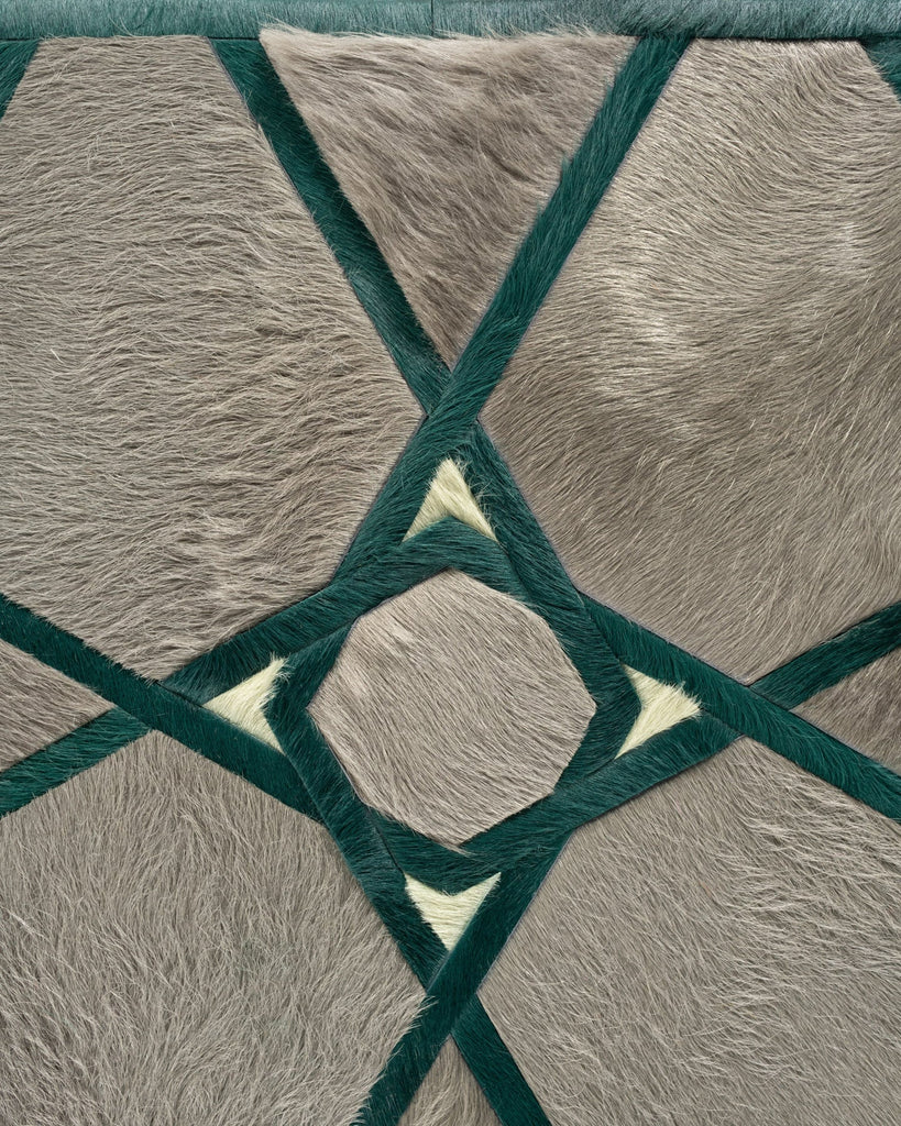 Guinevere / Hide Rug / 20435