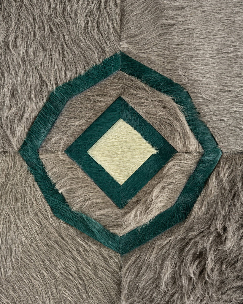 Guinevere / Hide Rug / 20435
