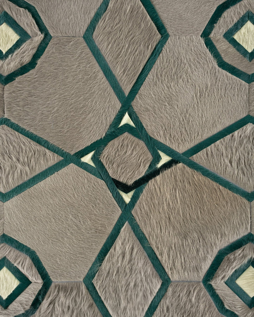 Guinevere / Hide Rug / 20435