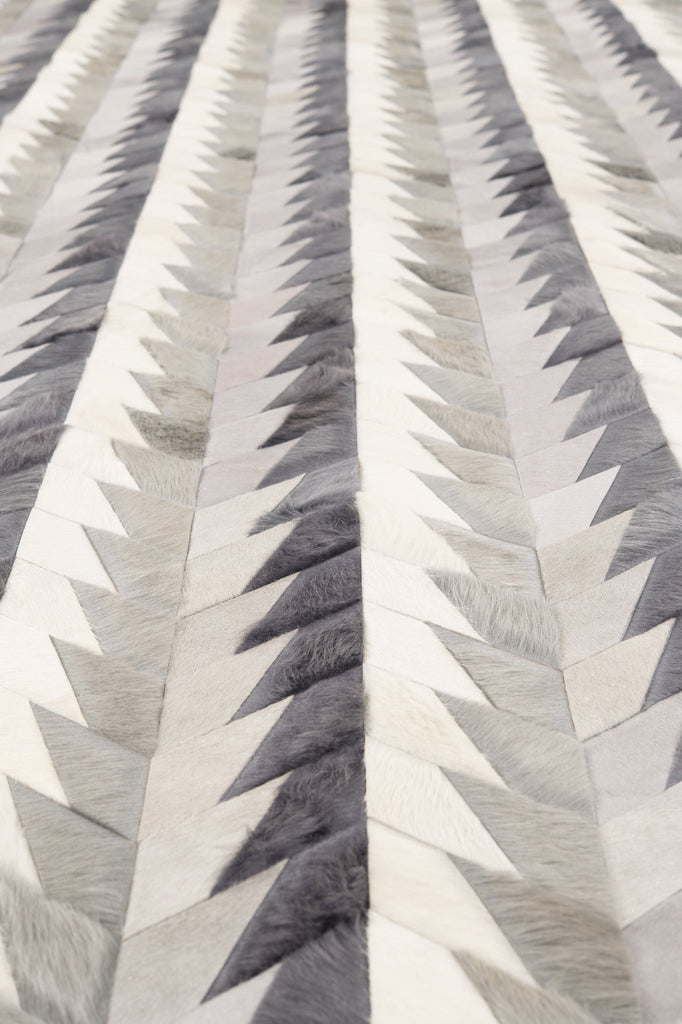 Lance / Hide Rug / 10981