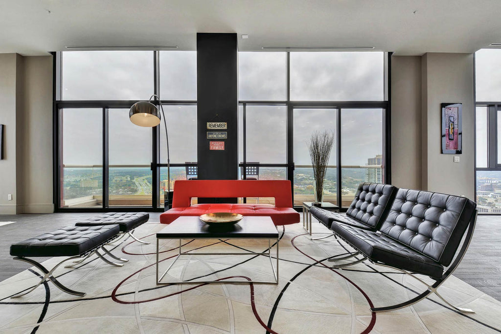 Robin Bond / Silhouette / Living Room