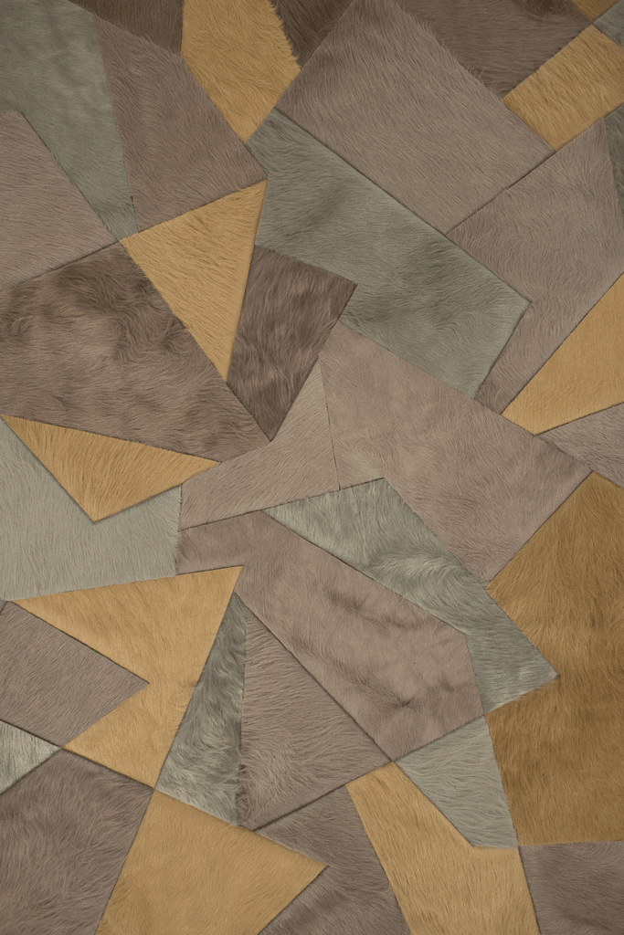 Broken / Hide Rug / 10091