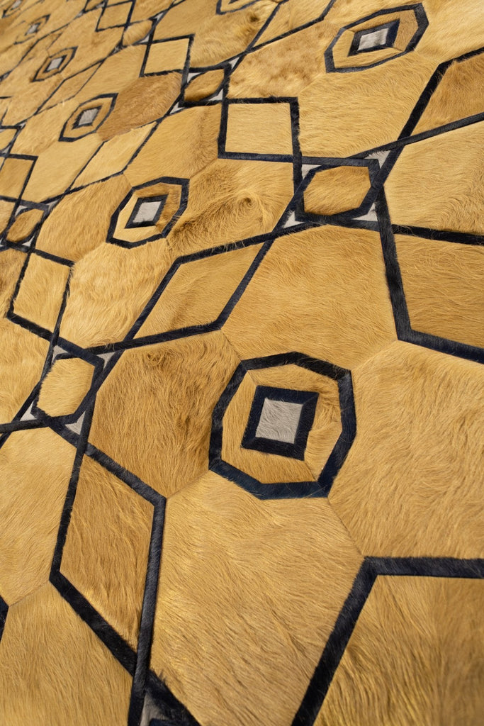 Guinevere / Hide Rug / 11761