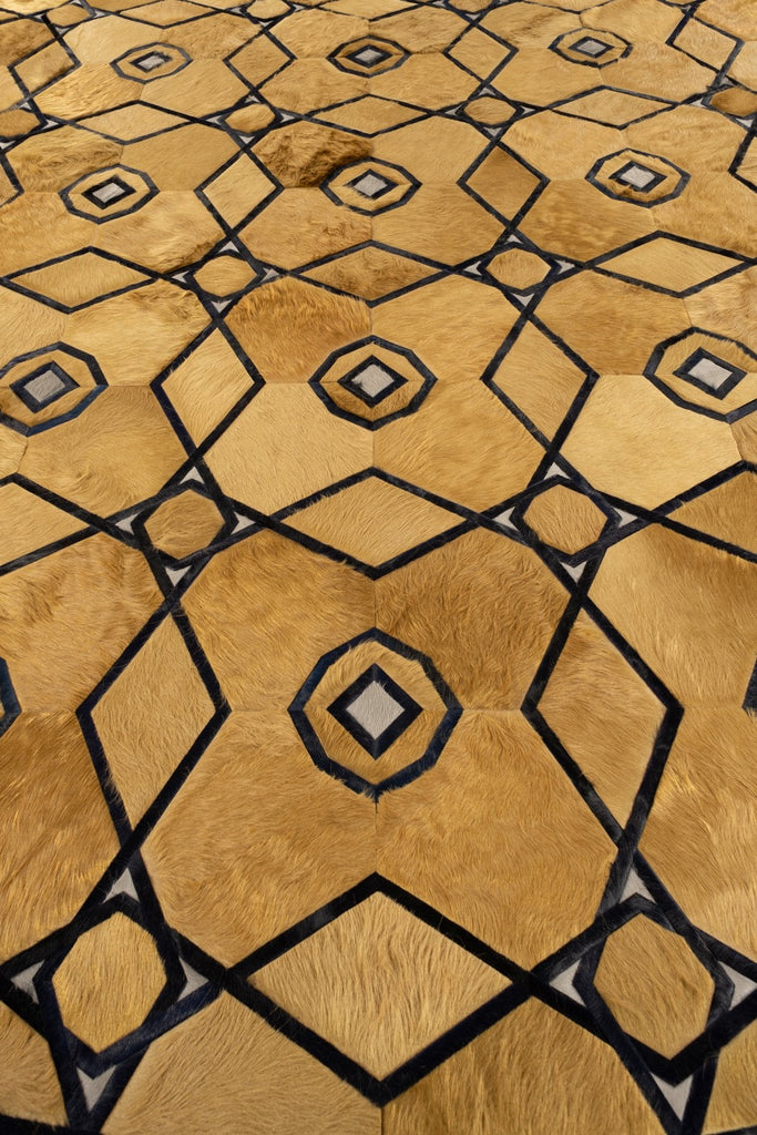 Guinevere / Hide Rug / 11761