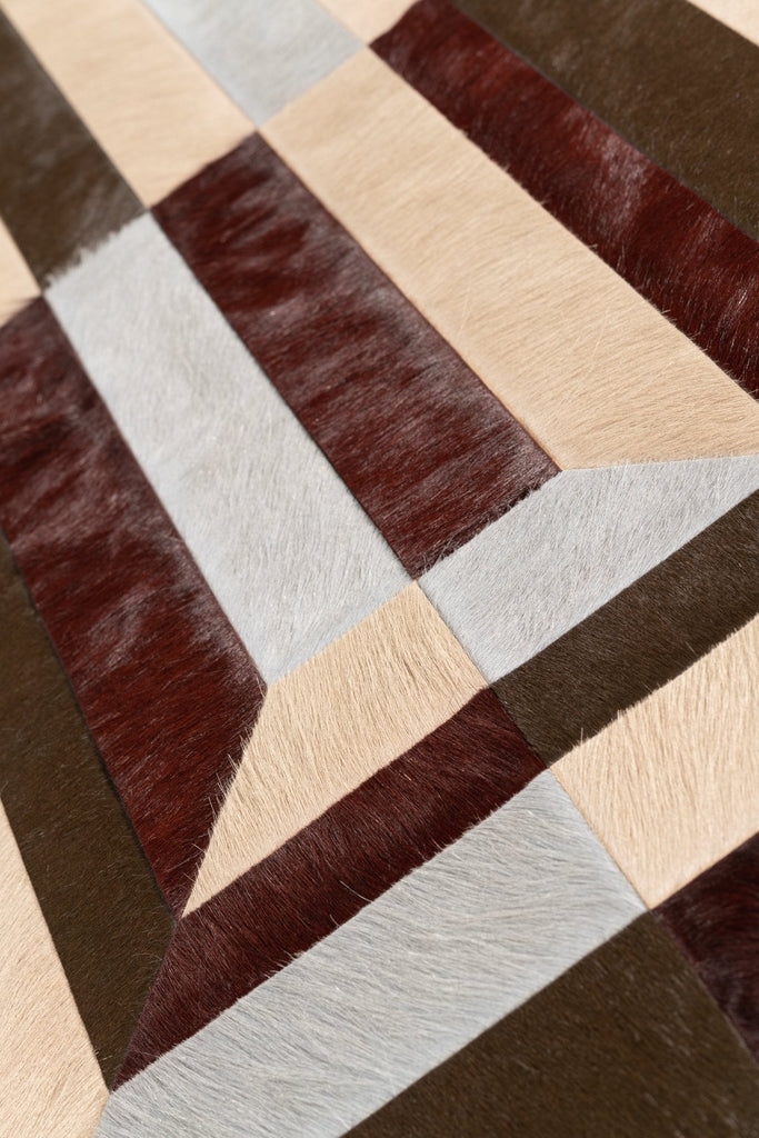 Faceta / Hide Rug / 11879