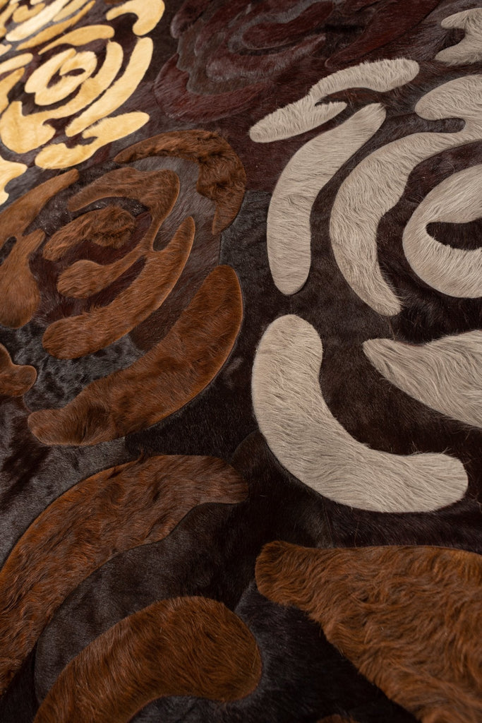 Procession / Hide Rug / 12055
