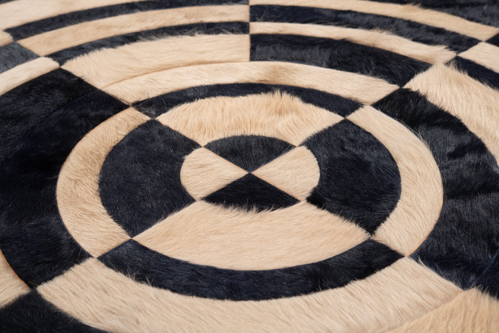 Faceta / Hide Rug / 11766