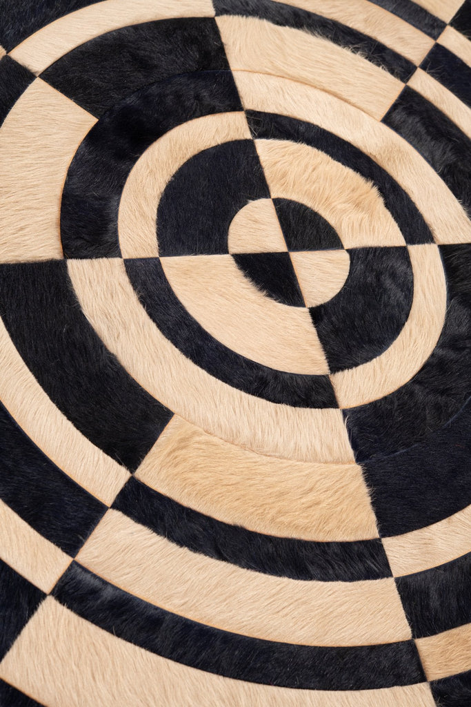 Faceta / Hide Rug / 11766