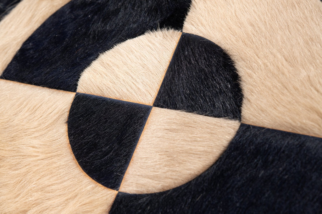 Faceta / Hide Rug / 11766