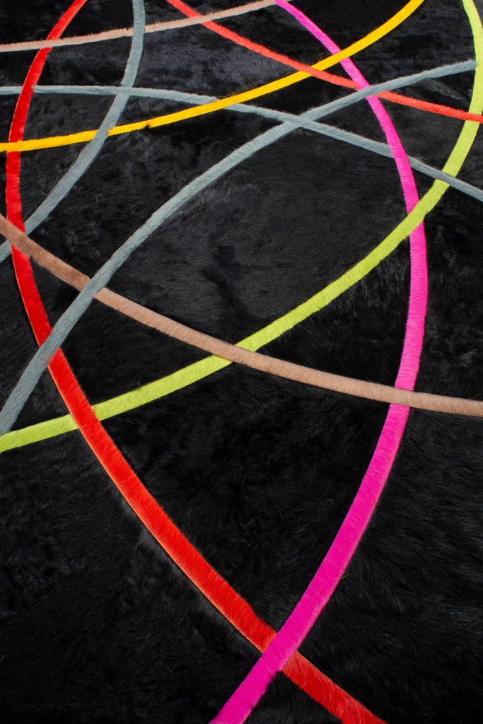 Silhouette / Hide Rug / 09351