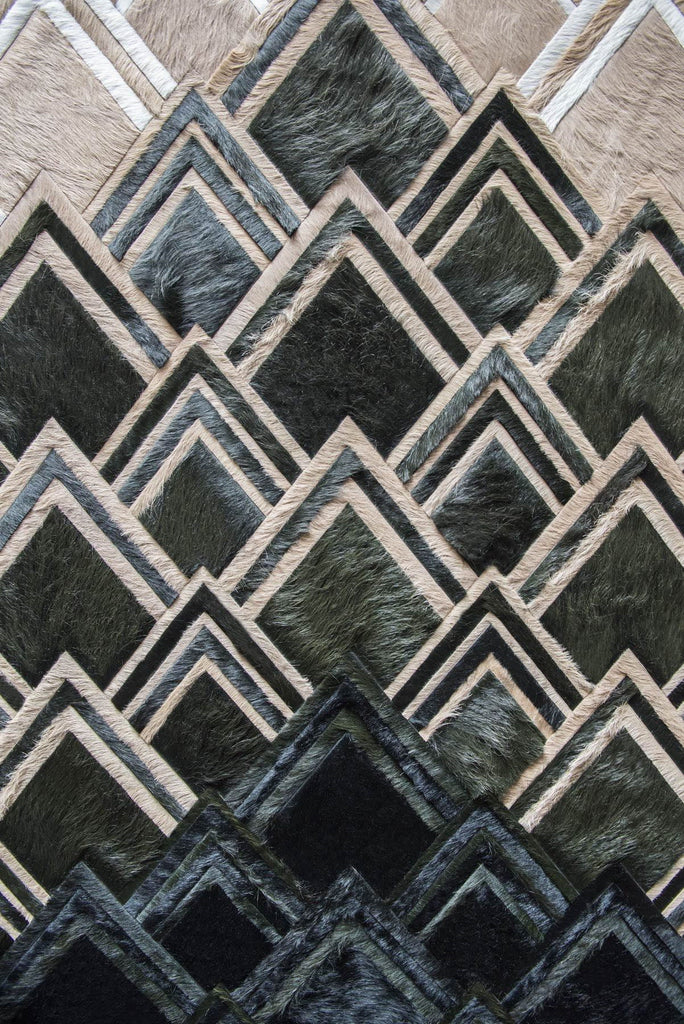 Caravan / Hide Rug / 01885